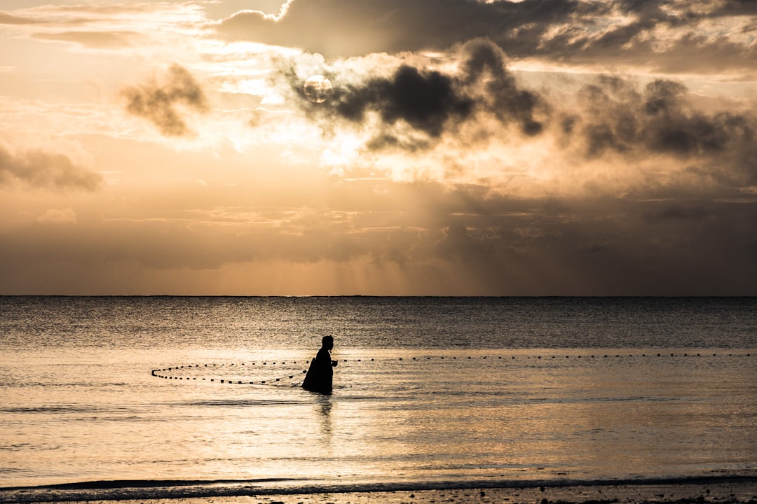 Photo Intertidal fishing