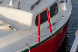 Técnicas de pesca en bahías protegidas.