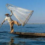 Técnicas de pesca en mares helados durante el invierno.